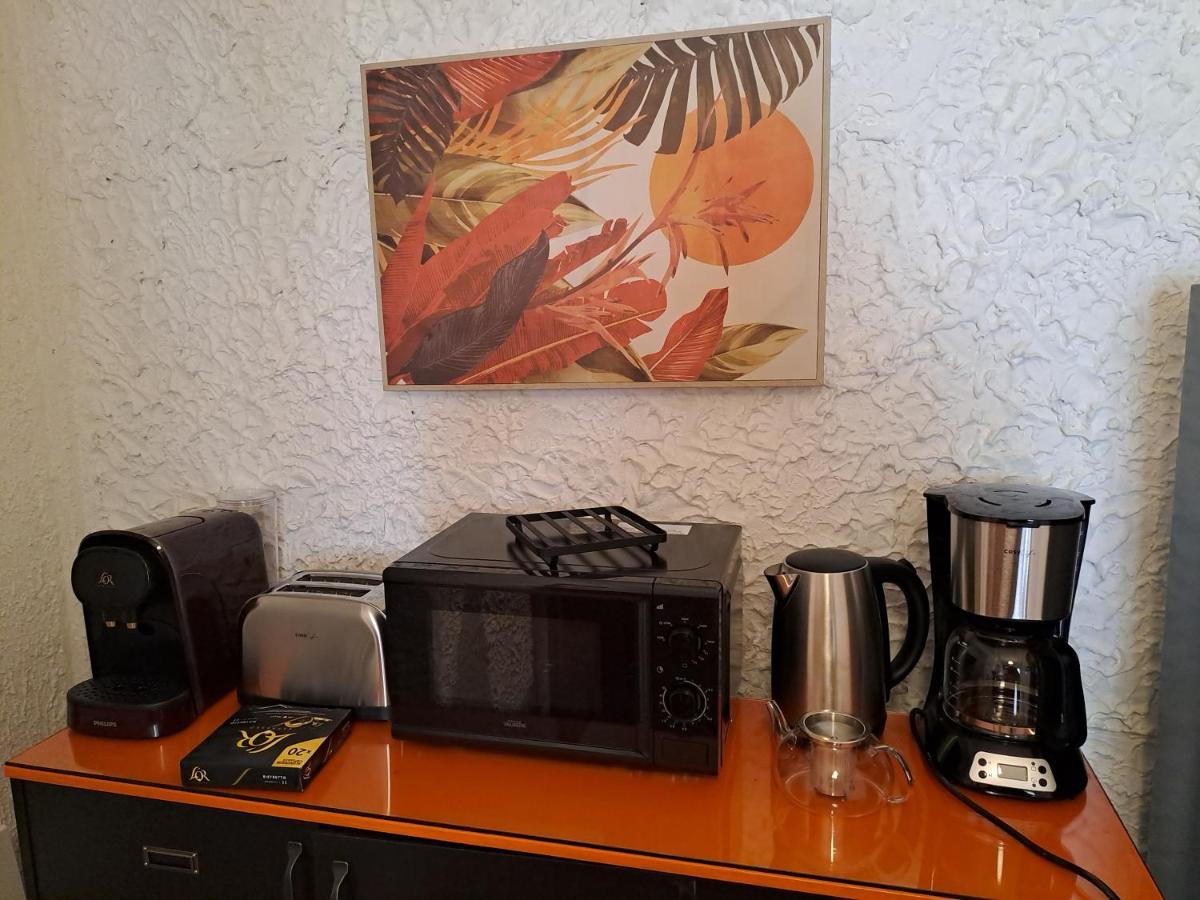 Ty Ma Gourdadou Apartment Saint-Pol-de-Leon Bagian luar foto